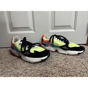 Adidas CG6210 Women's Falcon Shoes in Hi‎ Res Yellow Core Black Sz 9.5 Sneakers